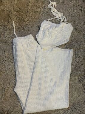 White Two-Piece Textured Set with Lace Bralette
